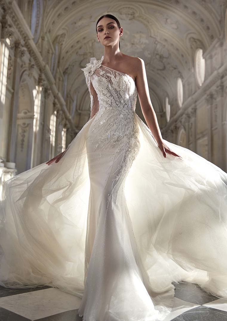 svatebni-saty-agatia-kolekce-pronovias-privee-odepinaci-tylova-sukne-mermaid-koralky-odnimatelny-rukav-kvetiny-5